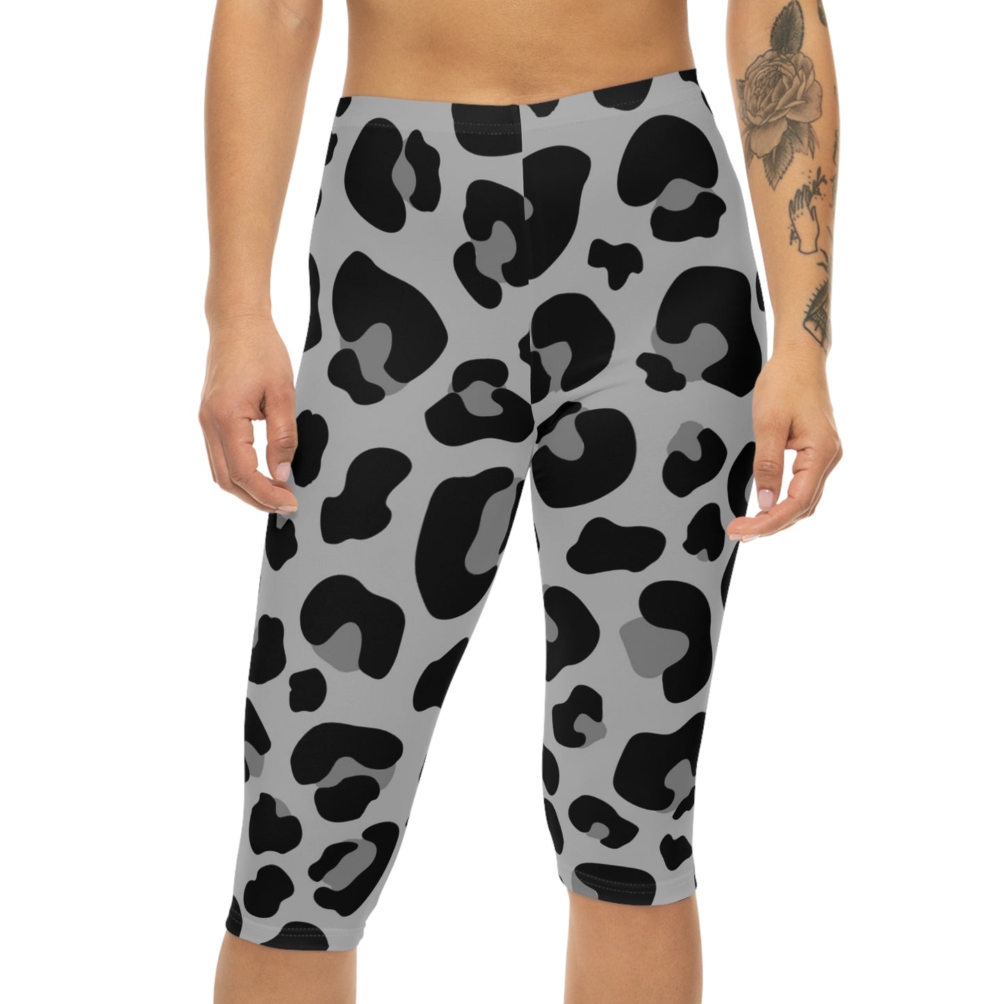 Women’s Capri Leggings (AOP)